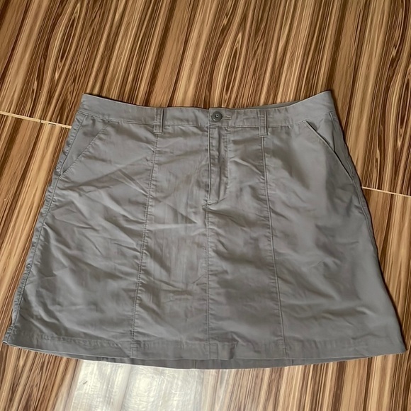 Patagonia Pants - PATAGONIA Nylon Skort Size 14